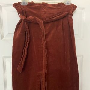 Classy high waisted Midi skirt